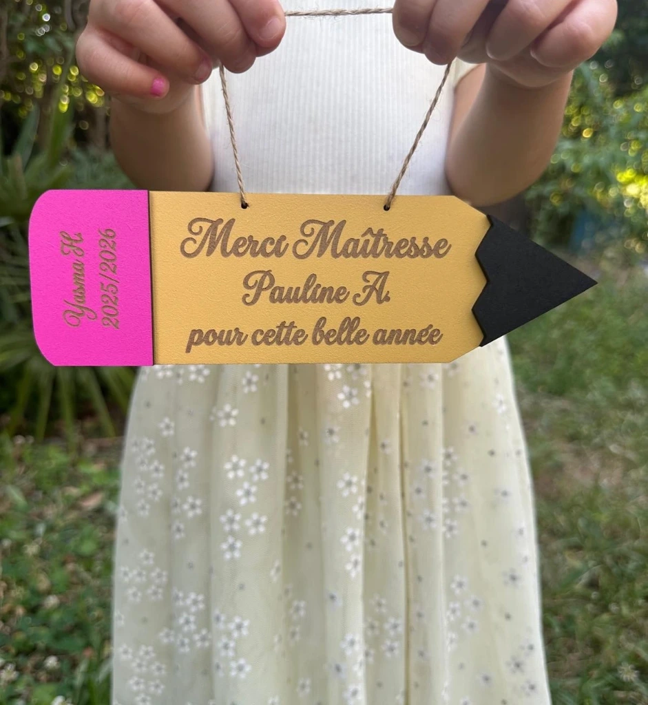 Plaque Crayon Personnalisée – "Merci Maîtresse / Maître"